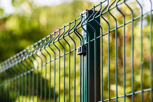How Industrial Fences Improve Security for Commercial and Industrial Properties